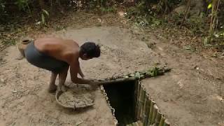 Building The Most Secret Underground Bamboo House By Ancient SkillConstruindo uma casa de bambu [upl. by Rramel141]