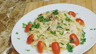 How to make a creamy Tagliatelle family week night Dinner  quick and easy food howto howto [upl. by Laban]