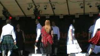 Petronella Museumsuferfest 2007 Scottish Country Dance SCD [upl. by Fronia859]