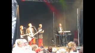 Karlskoga festen 27 juni 2012 Sten och Stanley sjunger quotTorparrockquot [upl. by Durrej40]