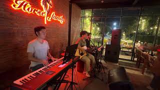 หยุด Cover By VR Young Sing ชวนแจม Live Music Horse family [upl. by Dowling]