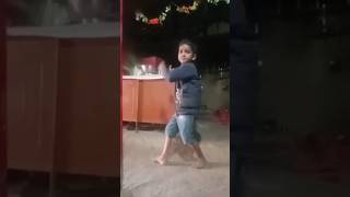 मैं तो भंवरा हूं यानी बहुत ही प्यारा डांस shorts shortsviral ytshorts dance danceviral song [upl. by Eeleimaj]