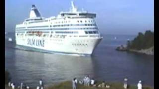 Suomenlinna Silja Viking and Finnjet summer 1994 the biggest ferry in the world [upl. by Ahsaeyt765]