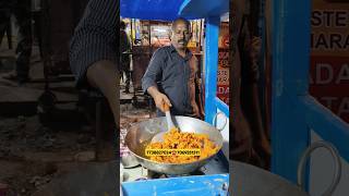 મુંબઈ નાં વડાપાંવ મળશે😋shorts food [upl. by Charlet993]