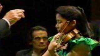 Sarah Chang Mendelssohn Violin Concerto Mvt1 Part1 [upl. by Artamas252]