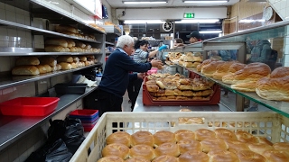 Master Bakers making 100s of bagels at World Famous 24 hour bakery quotBeigel Bakequot Brick Lane London [upl. by Lehcnom]