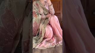 Urfi Javed aur Preeti Shivhare ka naya viral look urfijaved preetishivhare shorts [upl. by Schroeder]