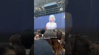 Hayley Williams Dedicates Song to Robert Pattinson During Concert [upl. by Segroeg]