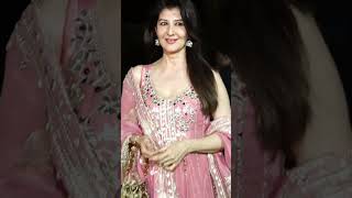 Sangeeta Bijlani graces Salman Khans residence for a glamorous Ganpati Darshan viralvideo shorts [upl. by Idnat]