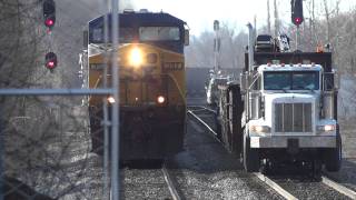 🚂 CSX Train amp Peterbilt Truck 🚚 [upl. by Sileray]