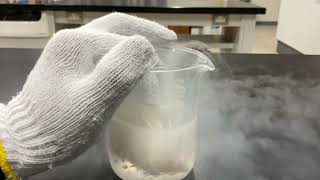 ウイスキーは凍らない？ Organic Chemistry Doesnt whiskey freeze [upl. by Yanehs]