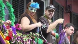 Raw Video Mardi Gras Celebration in New Orleans [upl. by Damiani]