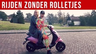 SCOOTER RIJDEN ZONDER ROLLETJES  VOL GAS MET JOEY [upl. by Nilesoy]