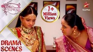 साथ निभाना साथिया  Aham helps Gopi take off her jewellery [upl. by Lilah]