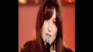 2003  Carla Bruni  Quelquun Ma Dit Live  TOTP [upl. by Rez]