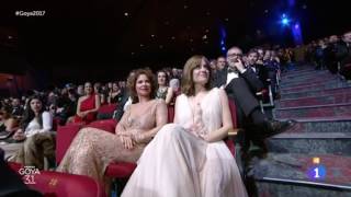 Vicky Larraz y Alexandra Jimenez en los Goya 2017 [upl. by Amora]