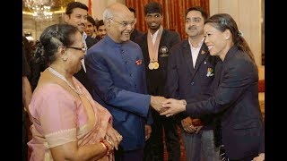 President Kovind meets Indian medal winners of Commonwealth Games 2018 at Rashtrapati Bhavan [upl. by Wagner]