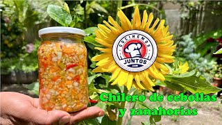 Como hacer un chilero con cebollas y zanahorias [upl. by Allenaj814]