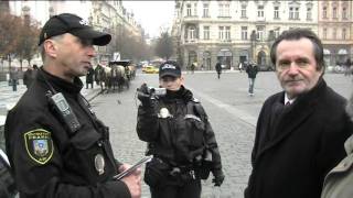 Policejní perzekuce 16 11 2011 Staroměstské náměstí Praha [upl. by Aeki492]