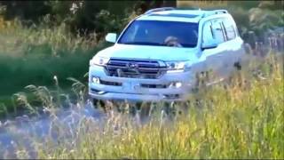 2016 Land Cruiser GXR  vs Land Cruiser VXR Review  part 2 [upl. by Liban]