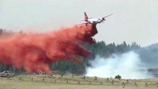 Warm Springs Fire  Air Tanker Fire Retardant Drop  Dubois Wyoming [upl. by Refitsirhc]