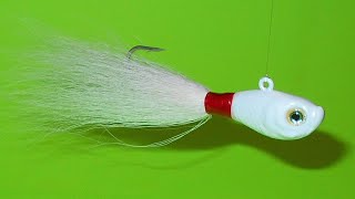 How to PICK amp FISH the BUCKTAIL JIG  JIGGING amp FISHING BUCKTAILS  Jigs in Surf Bay amp Inlet [upl. by Gladi]