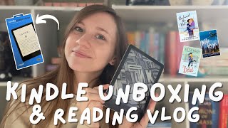 I FINALLY got a Kindle  Unboxing amp Reading Vlog 📚💖 [upl. by Beal]