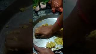 Makai ka paratha [upl. by Devy]