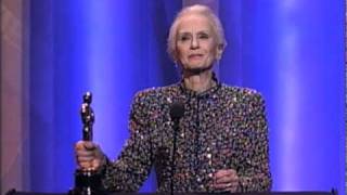 Jessica Tandy Wins Best Actress 1990 Oscars [upl. by Centonze]