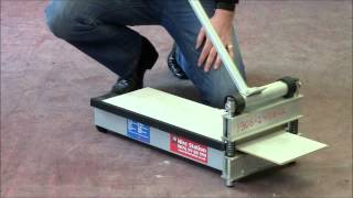 How to use the Hire Station laminate floor cutter [upl. by Zeitler]