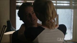 Betty and Jughead Kiss  Riverdale 3x02 [upl. by Araht982]