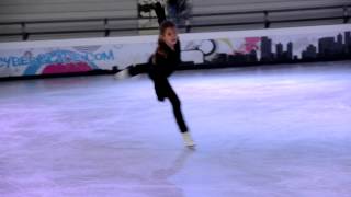 Sarah sentraine à faire laxel à la patinoire [upl. by Ashien]