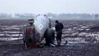 Carbid schieten met tank 3000 liter [upl. by Yragerg]