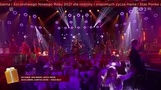 Viki Gabor  Jingle Bells  Świąteczny koncert życzeń TVP2 [upl. by Ykcul]