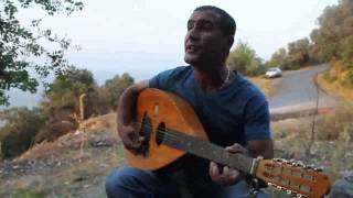 Arezki Zerrouak Chante Zedak Mouloud  Chanson Kabyle [upl. by Nilde229]