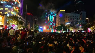 Saigon Countdown Lights 2020 ở phố đi bộ Nguyễn Huệ  Saigon Nightlife [upl. by Oraneg]