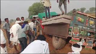 Four tractors had to be used to remove the overloaded trolley Massey 241 Massey 1035 Eicher [upl. by Mehcanem273]