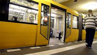 UBahn Berlin Bahnhof KarlMarxStraße U7 HD [upl. by Greenes]