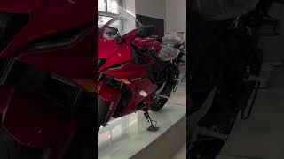 Metallic red Yamaha r15v 4 shots blogger shots shortsvideo yamaha [upl. by Utham386]