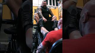 LEG PRESSING EDDIE HALL shorts shortsvideo goldsgym gym gymmotivation shawstrength eddiehall [upl. by Yesac]