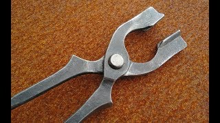 Blacksmithing  Forging Bolt Jaw Tongs The best tongs EVER 2019 [upl. by Otanod]