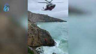 MONTE ARGENTARIO  Intrappolati sugli scogli salvati con lelicottero [upl. by Akinal701]