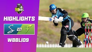 Adelaide Strikers v Sydney Thunder  WBBL09 [upl. by Assirram737]