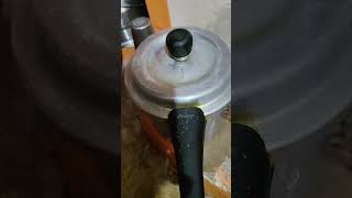 Simple Tip to remove Pressure 🥘pressurecooker air food trendingshorts viralshort utubeshort [upl. by Doner125]