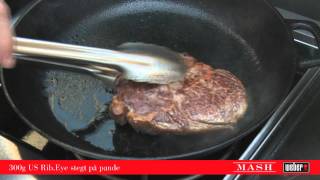 Tilberedning af 300g US RibEye på pande [upl. by Asta581]