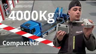 DECHARGEMENT DUN COMPACTEUR DE 4 TONNES [upl. by Lecirg]