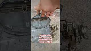 WD 40 free up both carburetors 4412 Holley performance subscribe Holley [upl. by Sheldon]