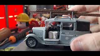 Oxford diecast 143 Austin low loader taxi London fire brigade AFS review [upl. by Otes671]