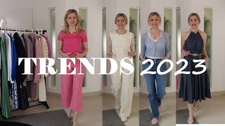 Fashion Trends 2023 Street Style Outfits Farben Taschen Denim Silber Transparente Stoffe Tipps Mode [upl. by Ailemrac98]