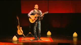 Ismael Serrano  Amores imposibles  En vivo Gran Rex el 141113 [upl. by Ahsad]